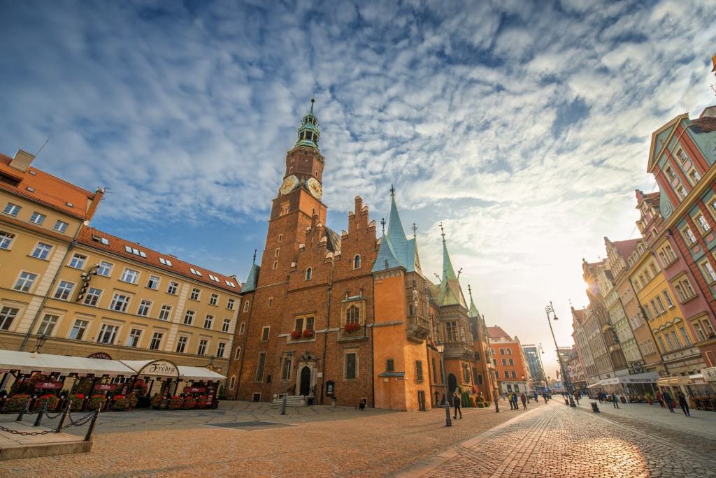 Raadhuis op het middeleeuwse marktplein in Wroclaw, Polen