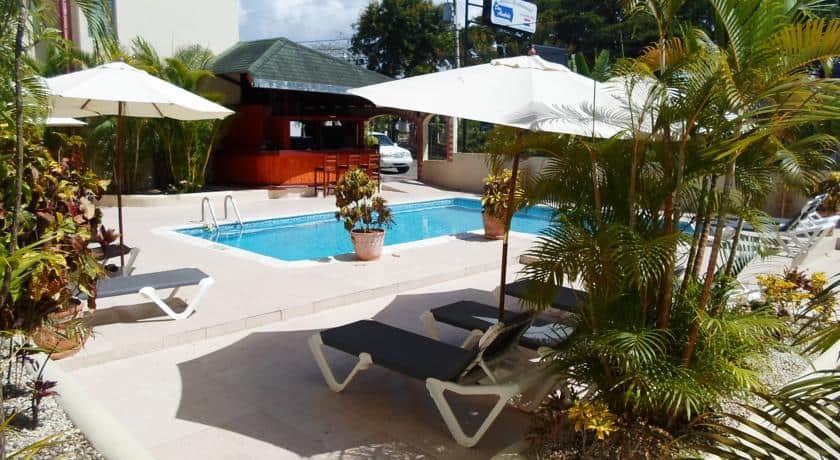 Zwembad van Don Andres Hotel en Appartementen in Sosua, Dominicaanse Republiek