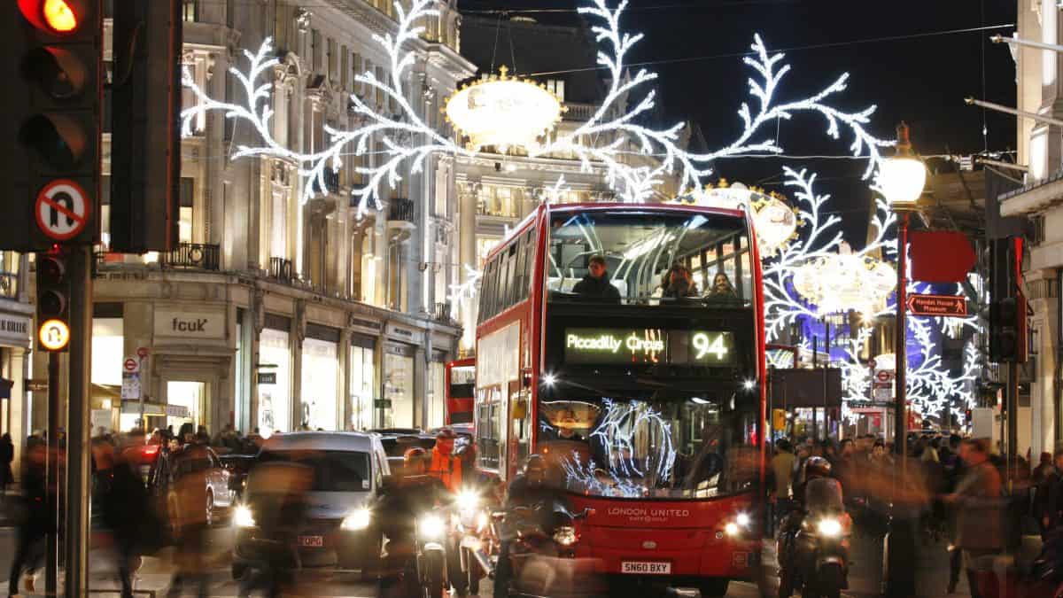 Kerstverlichting in Regent Street, Londen, Engeland