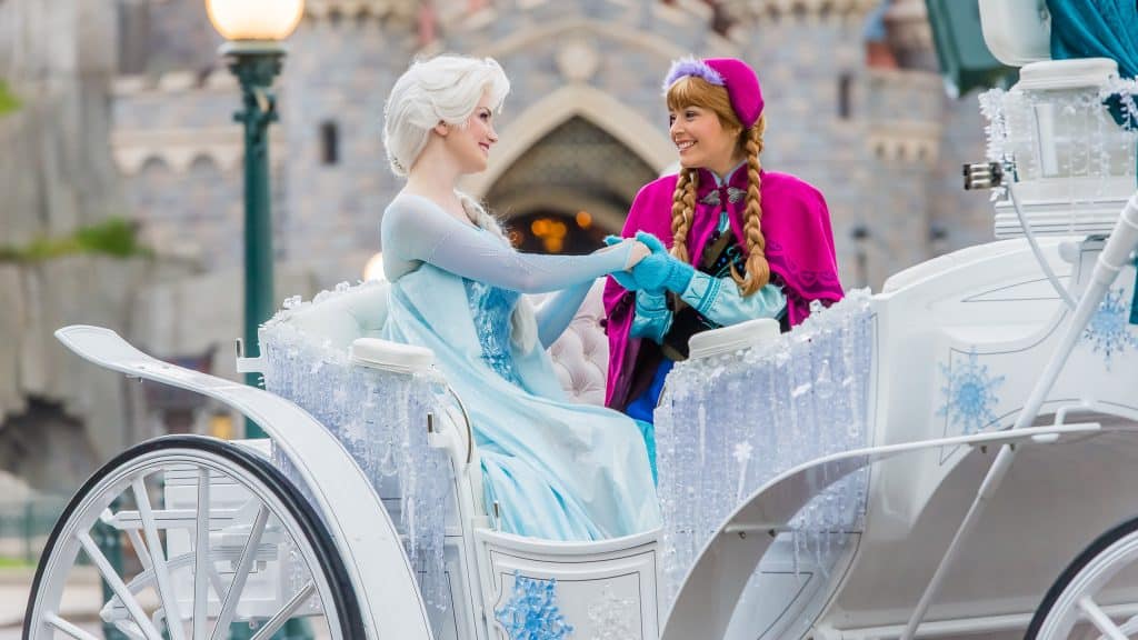 Frozen in kerstsfeer in Disneyland Parijs, Frankrijk