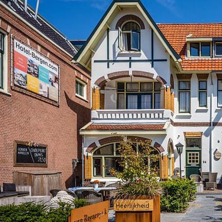 Hotel Breeburg in Bergen, Noord-Holland