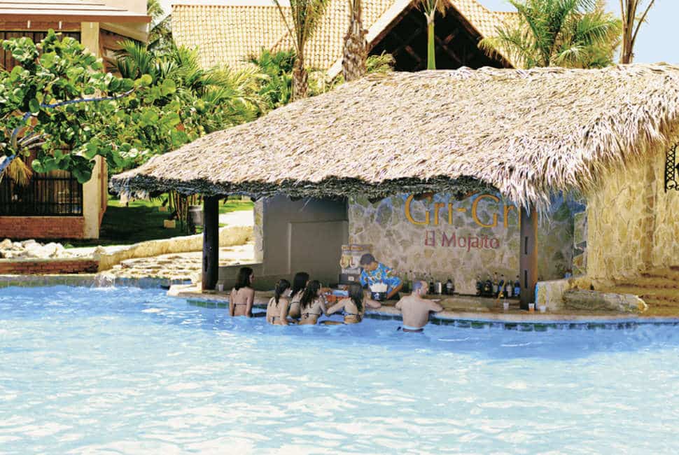 Poolbar van IFA Villas Bavaro Resort & Spa in Punta Cana, Dominicaanse Republiek