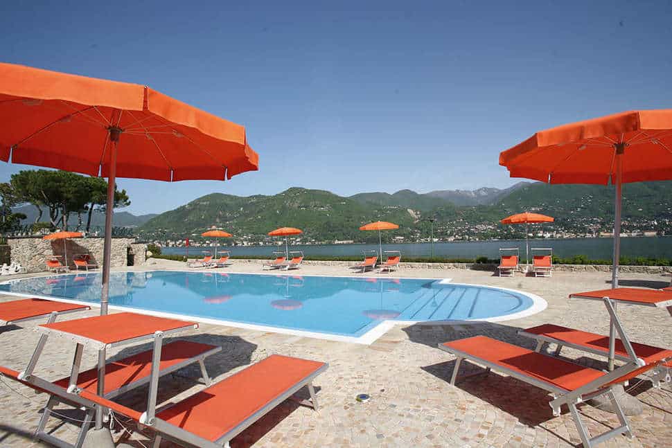 Zwembad van Park Hotel Casimiro Village in San Felice del Benaco, Italië
