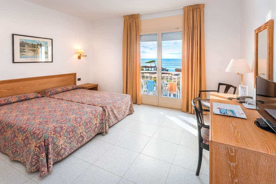 Hotelkamer van Hotel Sorrabona in Pineda de Mar, Spanje
