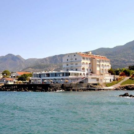 Ligging van Manolya Hotel in Karavas, Cyprus