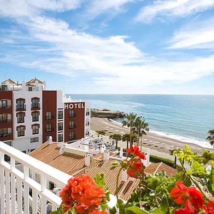 uitzicht hotel perla marina in nerja costa del sol spanje
