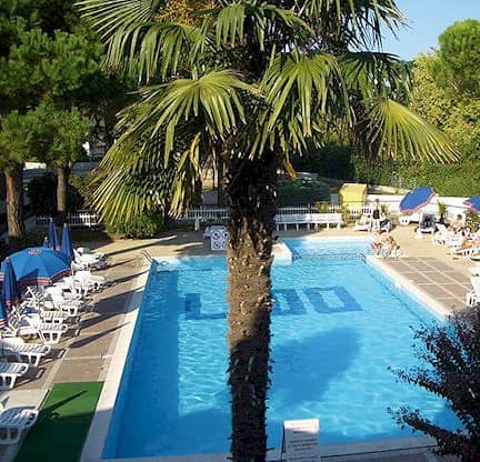 Zwembad van Appartementencomplex Villagio Lido in Cavallino, Italië