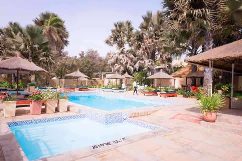 Zwembad van Calabash appartementen in Kotu, Gambia