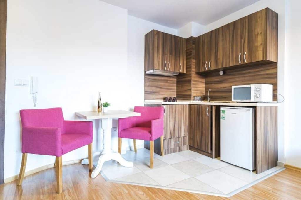 Keuken in een appartement van  Admiral Plaza in Sunny Beach, Bulgarije
