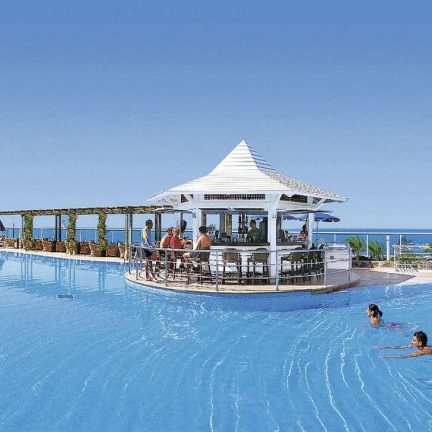 Poolbar van Mogan Princess & Beach Club Resort in Puerto Rico, Gran Canaria