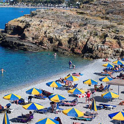 Strand van Sissi Bay Hotel & Spa in Sissi, Kreta