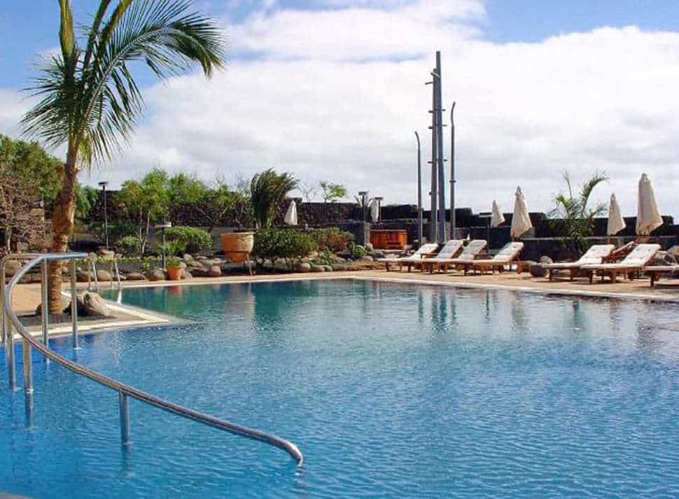 Zwembad van Hotel Villa VIK in Costa Teguise, Lanzarote