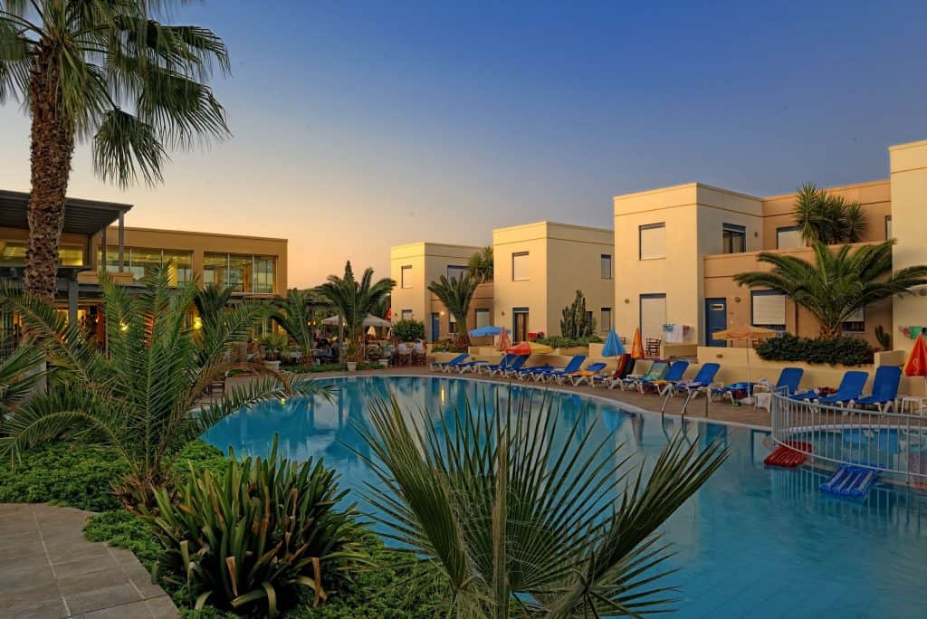 Zwembad van Meropi Aparthotel in Malia, Kreta