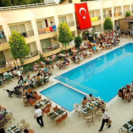 Zwembaden van Hotel Sayanora in Side, Turkije