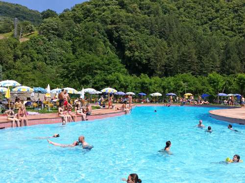 Zwembad van Hotel Marrani in Ronta, Italië