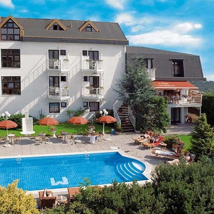 Zwembad van Hotel Monica in Praag, Tsjechië