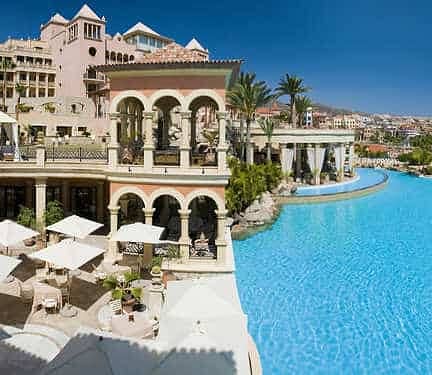 Zwembaden van Iberostar Grand Hotel El Mirador in Costa Adeje, Tenerife