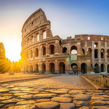 Colosseum in Rome tijdens zonsondergang