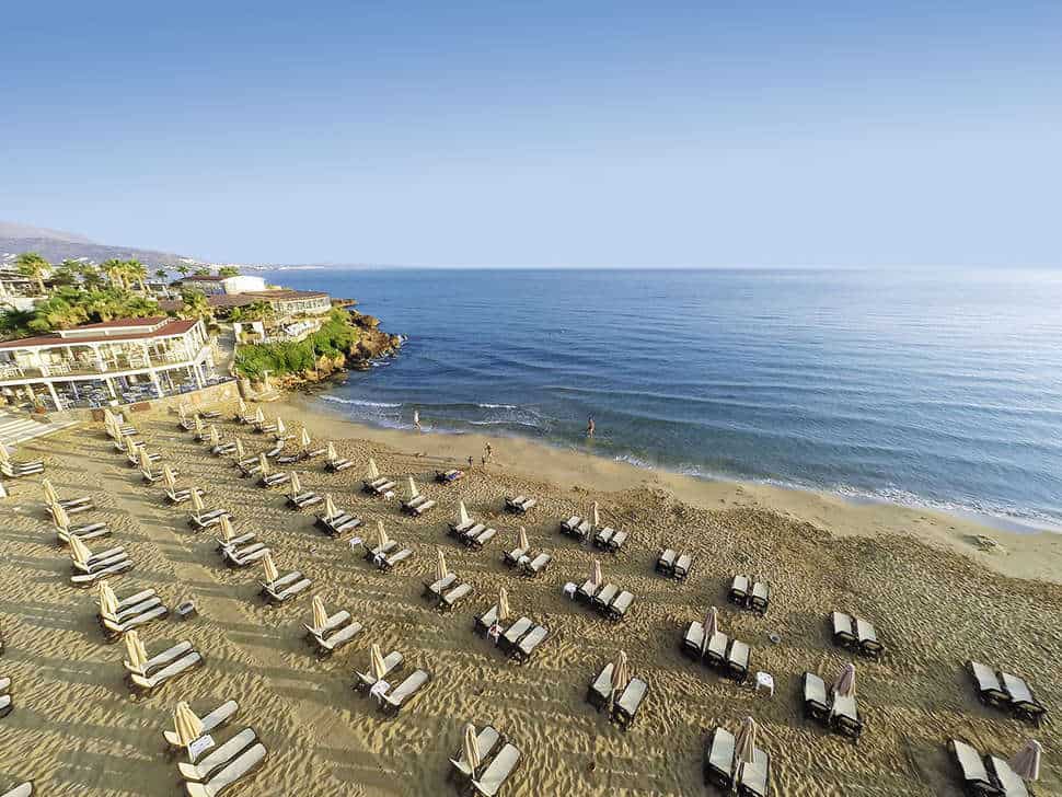 Strand van Ikaros Beach Luxury Resort and Spa in Malia, Kreta