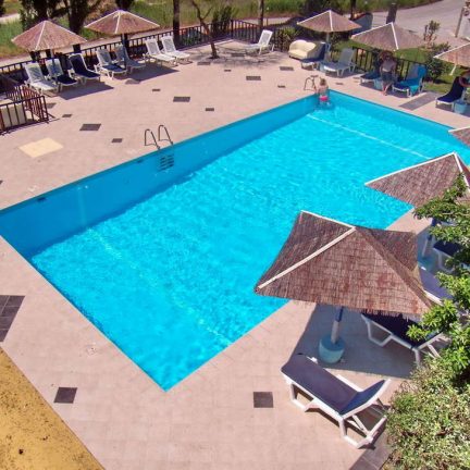 Zwembad van Hotel Aegeon in Skala Kalloni, Lesbos