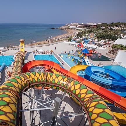Strand van Acapulco Resort in Kyrenia, Cyprus