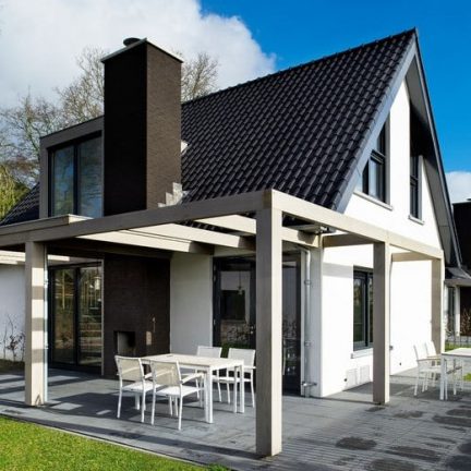 Villa van villapark Duinzicht in Ouddorp, Zuid-Holland