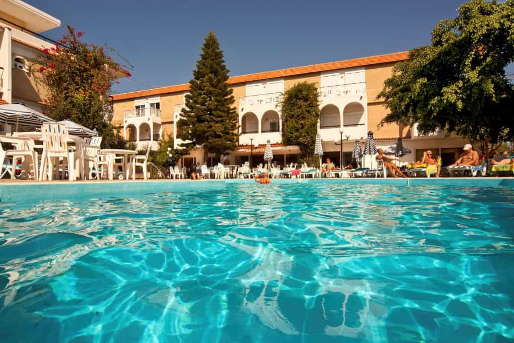 Zwembad van Kassandra Appartementen in Ialyssos, Rhodos