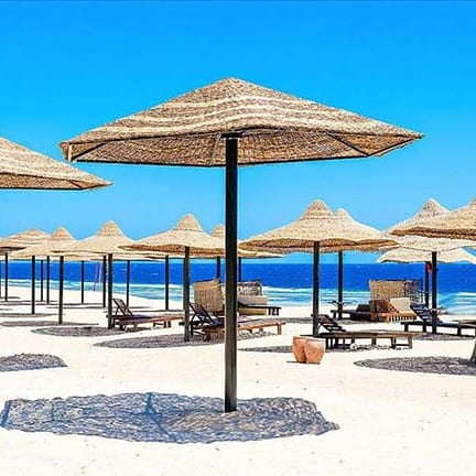 Strand van Siva Port Ghalib Hotel in Marsa Alam, Egypte