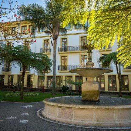 Azoris Angra Garden Plaza Hotel in Angra do Heroismo, Azoren
