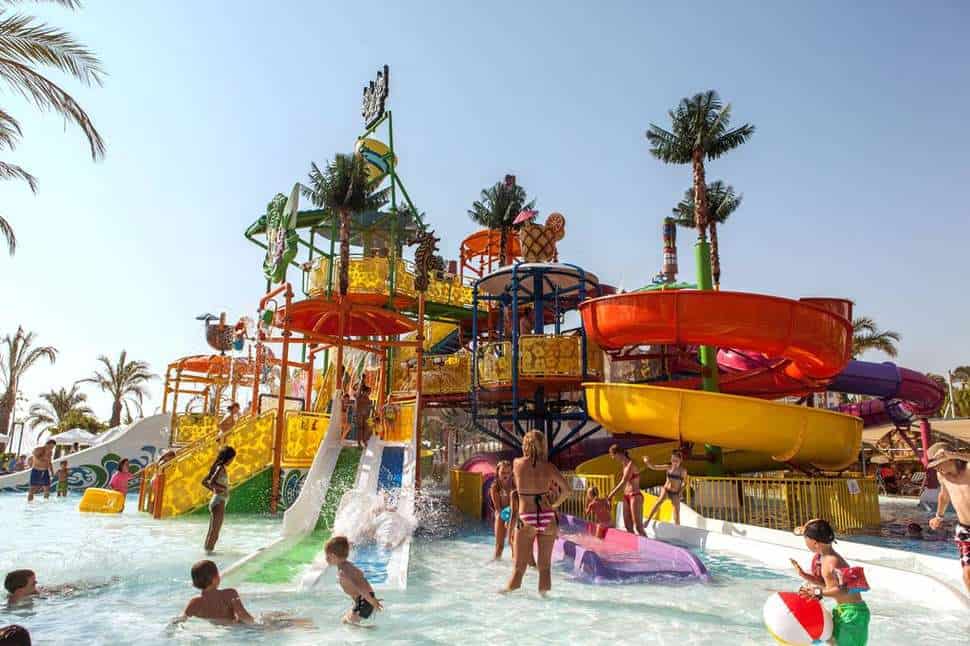 Kids Waterpark van Long Beach Resort en Spa Deluxe in Alanya, Turkije