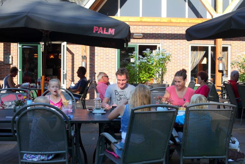 Uit eten op vakantiepark Het Hoge Zand in Hooghalen, Drenthe