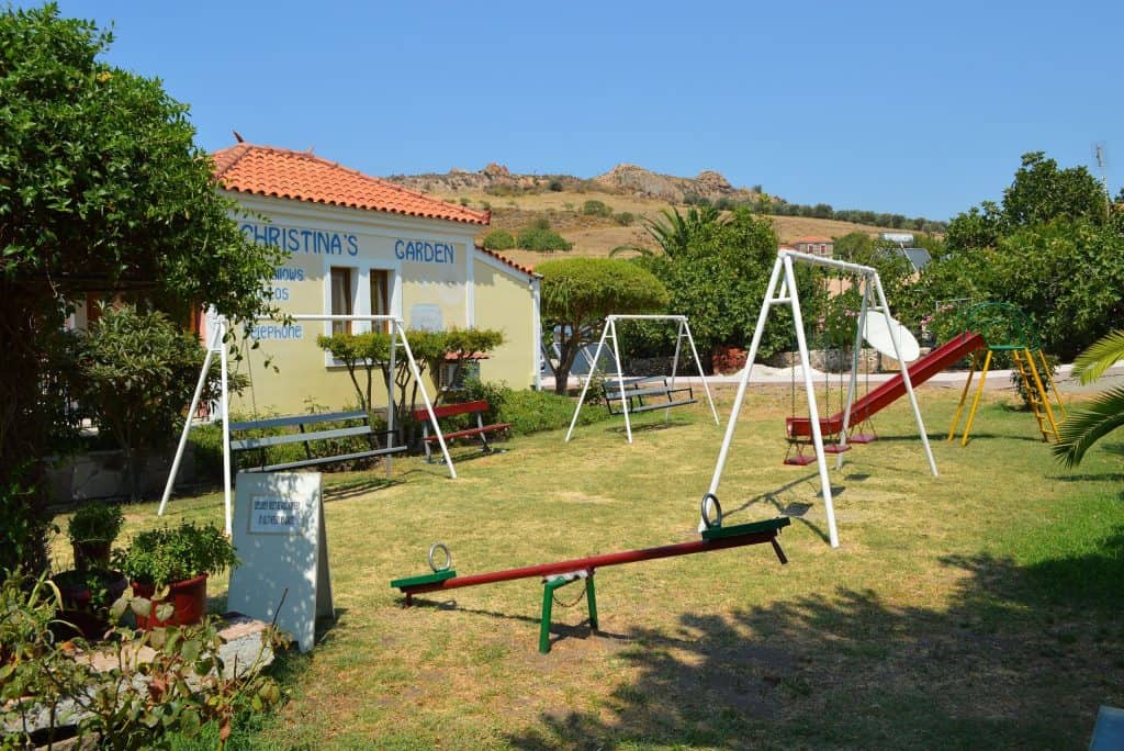 Speeltuin van Christina's Gardens in Anaxos op Lesbos