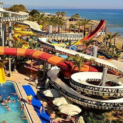 Waterpark van Long Beach Resort en Spa Deluxe in Alanya, Turkije