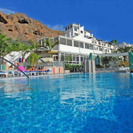 Zwembad van Appartementen CuraSol in Puerto Rico, Gran Canaria