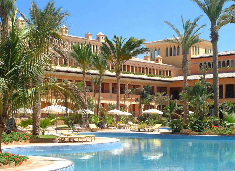 Zwembad van Gran Hotel Atlantis Bahia Real in Corralejo, Fuerteventura