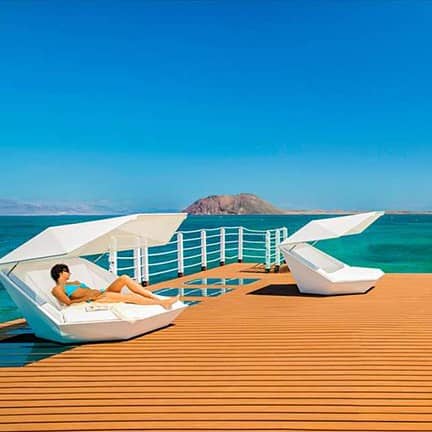 Loungebedden Gran Hotel Atlantis Bahia Real in Corralejo, Fuerteventura