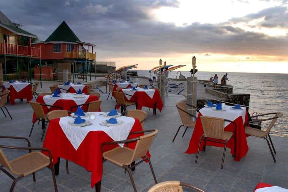 REstaurant van Samsara Cliffs hotel in Negril, Jamaica