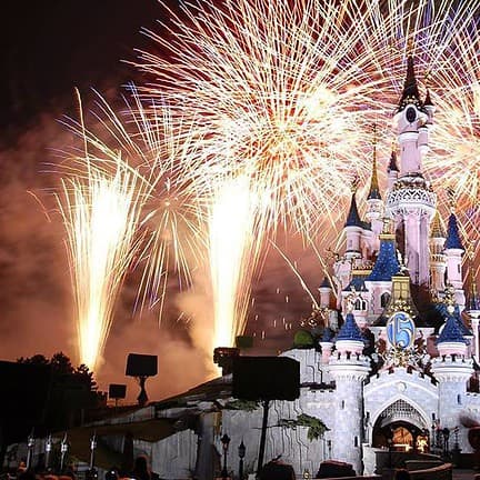 Vuurwerkshow in Disneyland Parijs
