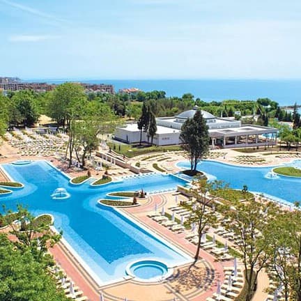 Zwembaden van ClubHotel RIU Helios Paradise in Sunny Beach, Bulgarije