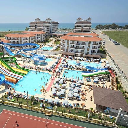 Waterpark van SPLASHWORLD Eftalia Aqua Resort en Spa in Alanya, Turkije