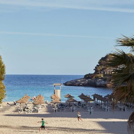 Strand van Prinsotel Alba in Cala d'Or, Mallorca