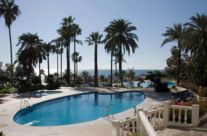 Zwembad van Hotel Triton in Benalmadena, Spanje
