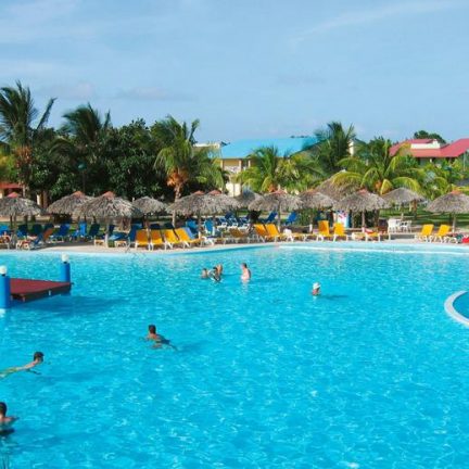 Zwembad van Hotel Be Live Turguesa in Varadero, Cuba