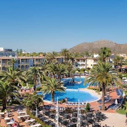 Zwembad van hotel Alcudia Garden in Alcudia, Mallorca