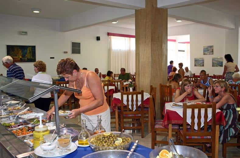 Buffet van Hotel Pyli Bay in Marmari, Kos