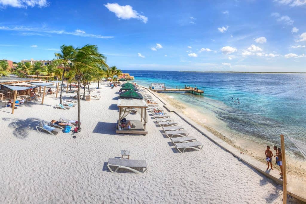 Strand van Eden Beach Resort in Kralendijk, Bonaire