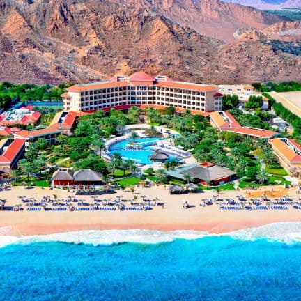 LIGGING VAN Fujairah Rotana Resort en Spa in Al Agah, Fujairah