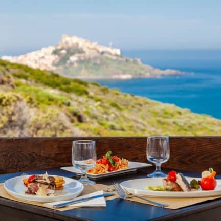Eten met uitzicht van Castelsardo Resort Village in Castelsardo, Sardinië