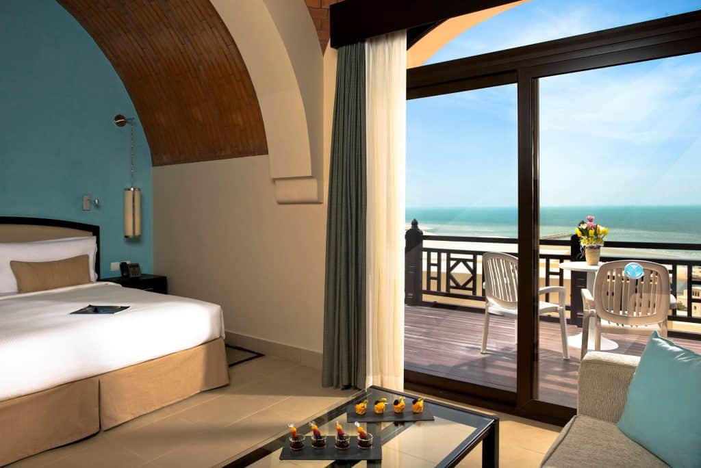 Hotelkamer van Hotel The Cove Rotana in Ras Al-Khaimah, Verenigde Arabische Emiraten