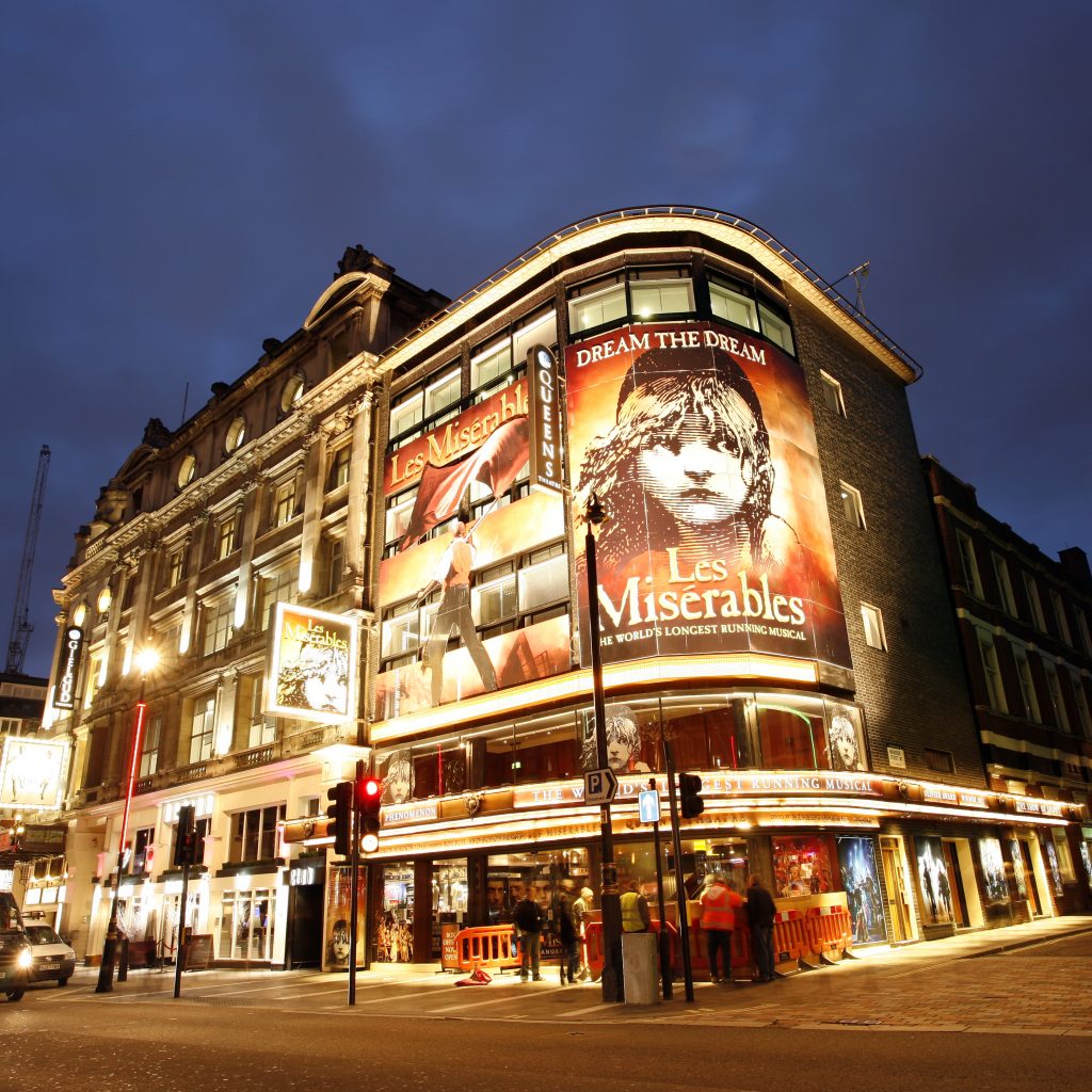 Les Misérables promotie bij het Queen's Theatre in Londen, Engeland
